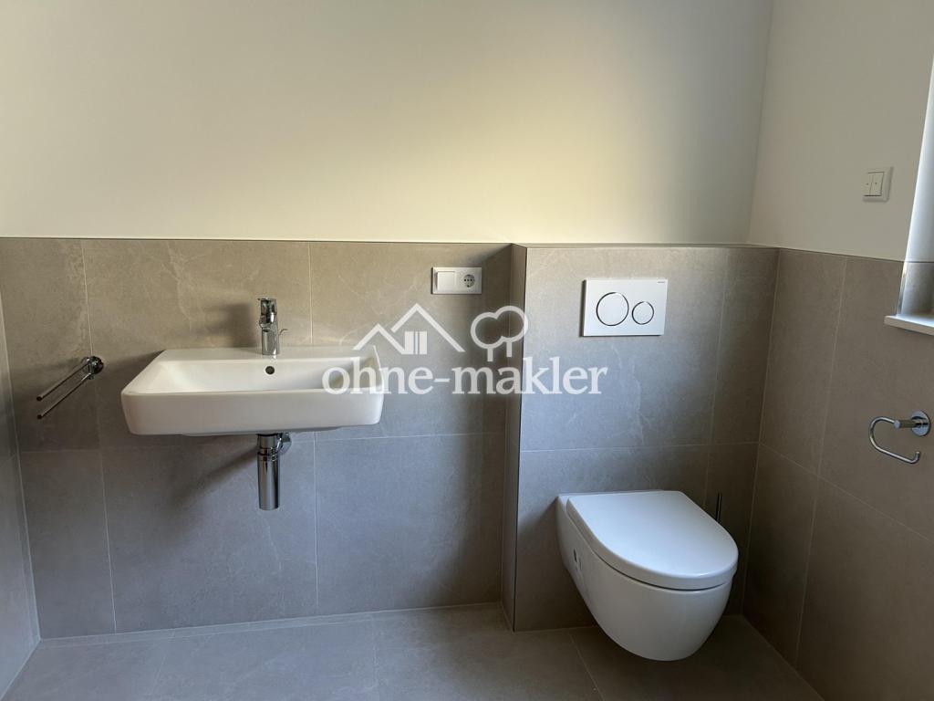 Schöne Wohnung 82m2 mit Südbalkon,neuem Bad, Keller und 1 Parkplatz - Photo 5