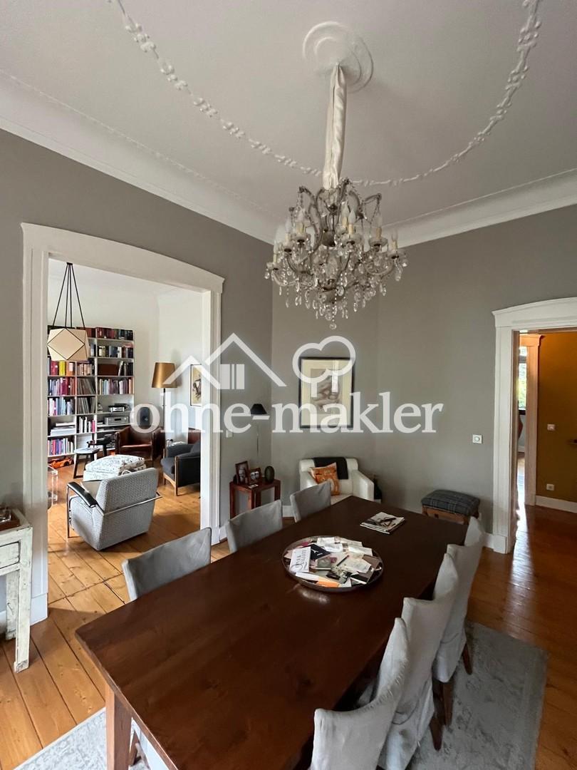 Lichtdurchflutete 4-Zimmer-Altbauwohnung mit zwei Balkonen in schöner Hoflage von Grafenberg - Photo 4