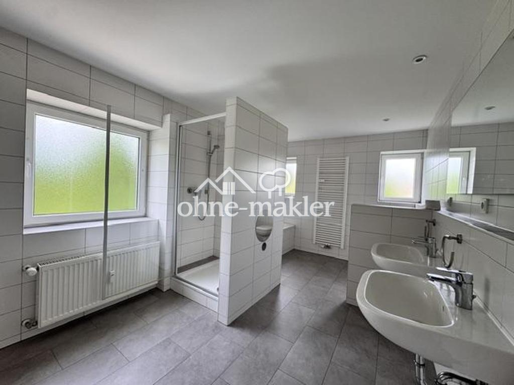Große Wohnung zu vermieten - Foto 5