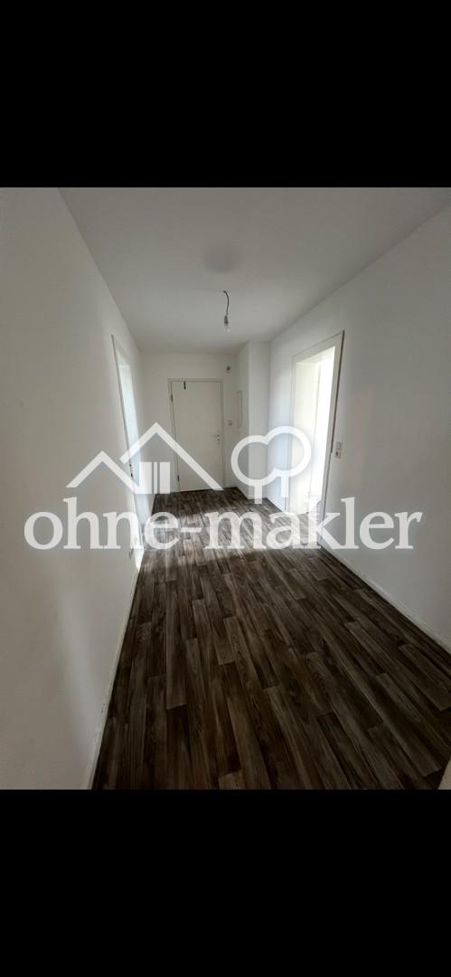 ruhige und gepflegte Dachgeschoss-Wohnung in zentraler Lage - Photo 5