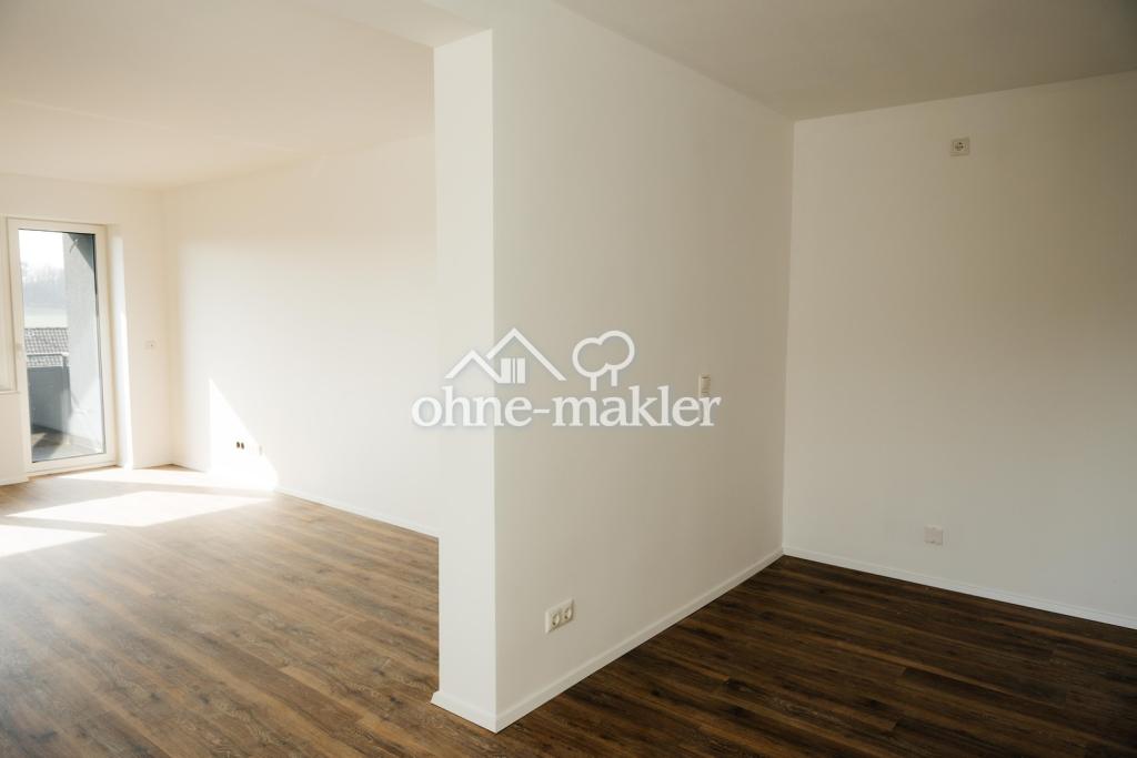 Wohnkomfort der Extraklasse:Kernsanierte 2-Zimmer-Wohnung mit Balkon&Fernblick KfW-55/Provisionsfrei - Photo 2