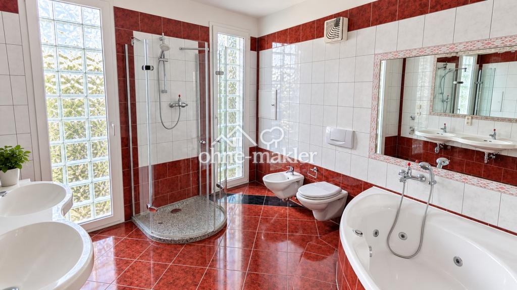 Villa Balustrada Wassergrundstück DG-WE an der weißen Elster, 2xBad, Granit, Einbauspiegel, Klima - Foto 3