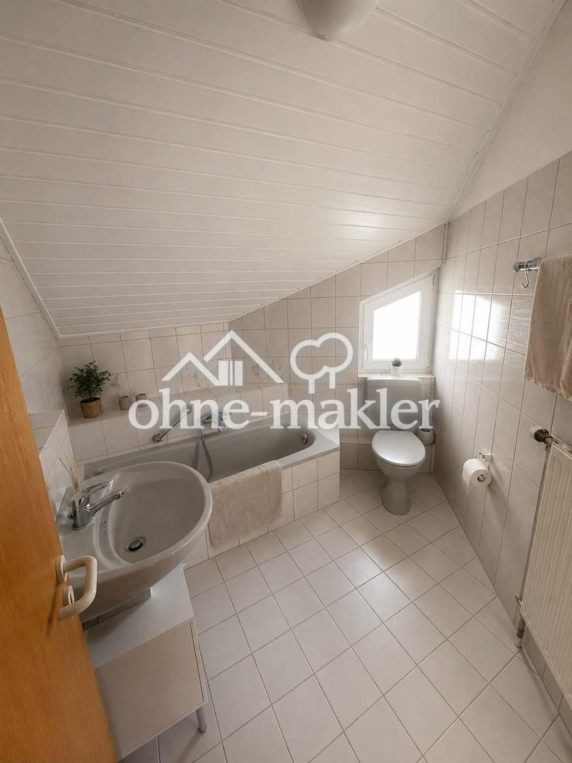 Sehr schönes modernes Reiheneckhaus mit offenem Kamin, Garten und Garage in Kelkheim - Foto 5