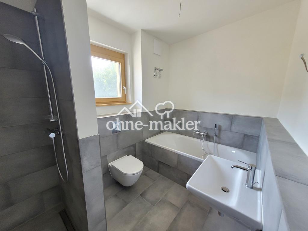 ERSTBEZUG – Traum am Cospudener See: 2-Raum-Wohnung mit Sonnenbalkon, EBK und TG-Stellplatz - Foto 4