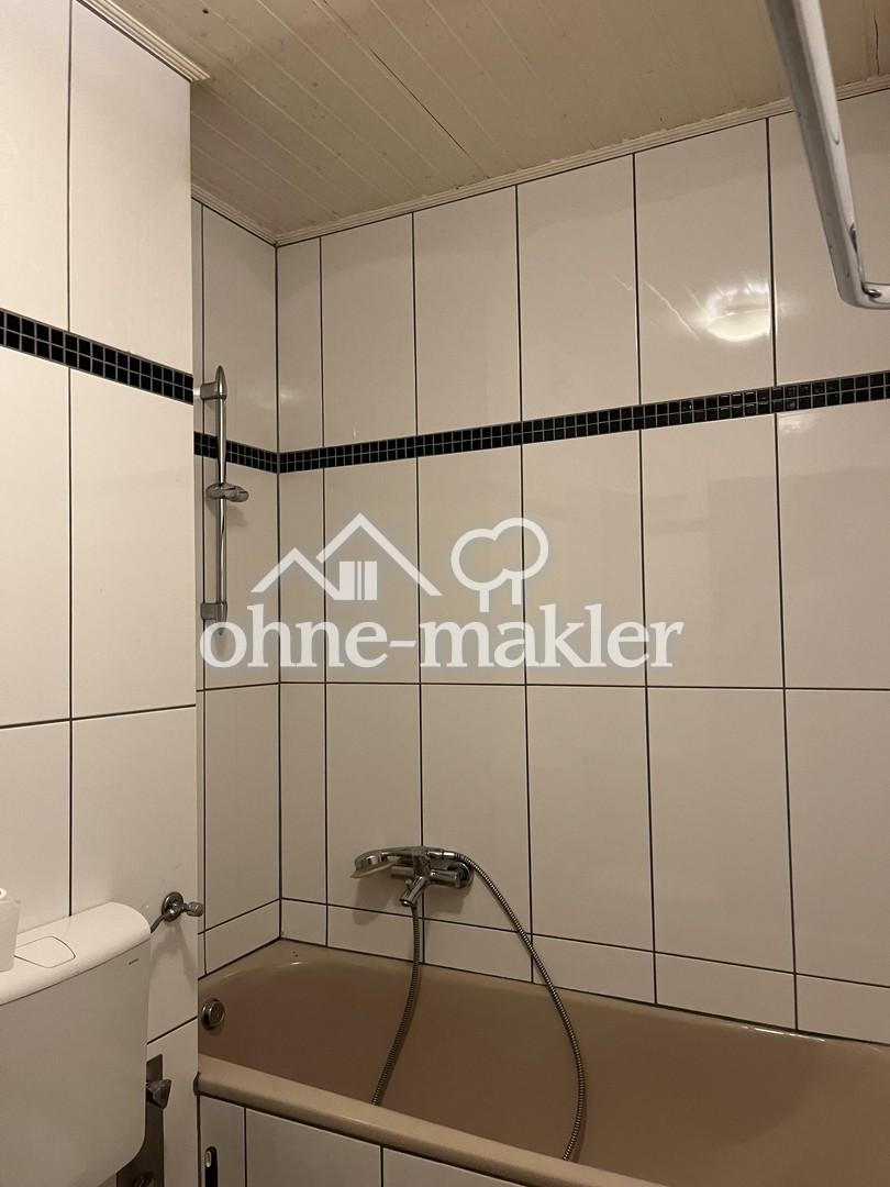 Helle 2-ZKB-Dachgeschosswohnung mit Balkon und Stellplatz in Trier-Pfalzel - Foto 3