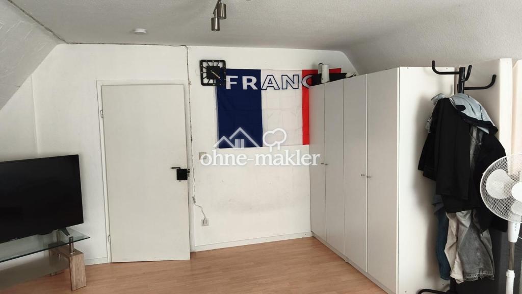 Grosszügige ruhige 4 Zimmer Wohnung mit Terasse und Garten sowie harmonischer Hausgemeinschaft - Photo 3