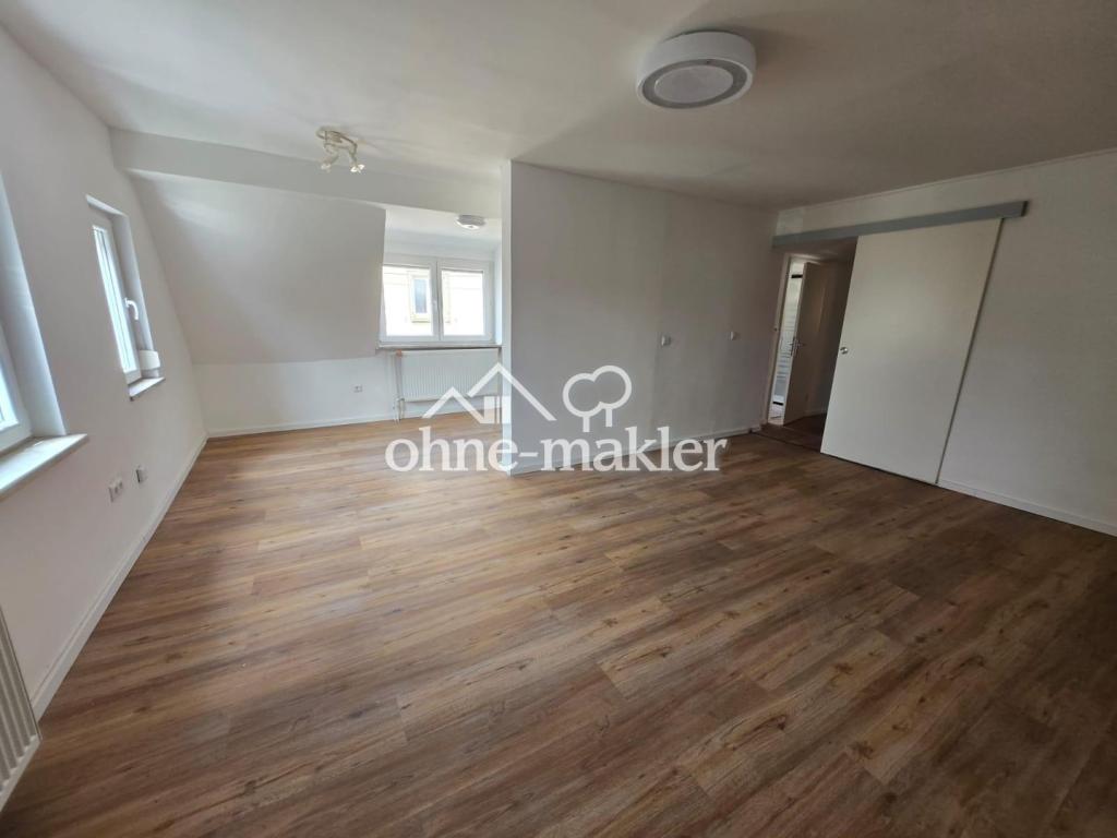 Historisches Flair trifft modernes Wohnen – Maisonette mit Dachterrasse im Herzen von Gochsheim - Foto 1