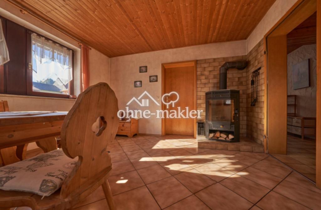 Lichtdurchflutete Doppelhaushälfte mit Balkon und Garage - Photo 1
