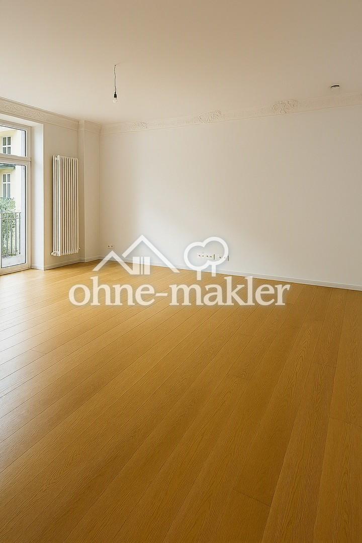 Kernsanierter Altbau im Innenhof: 3 Zimmer, 2 Balkone, Designküche, Einbauschränke, Tageslichtbad - Photo 2