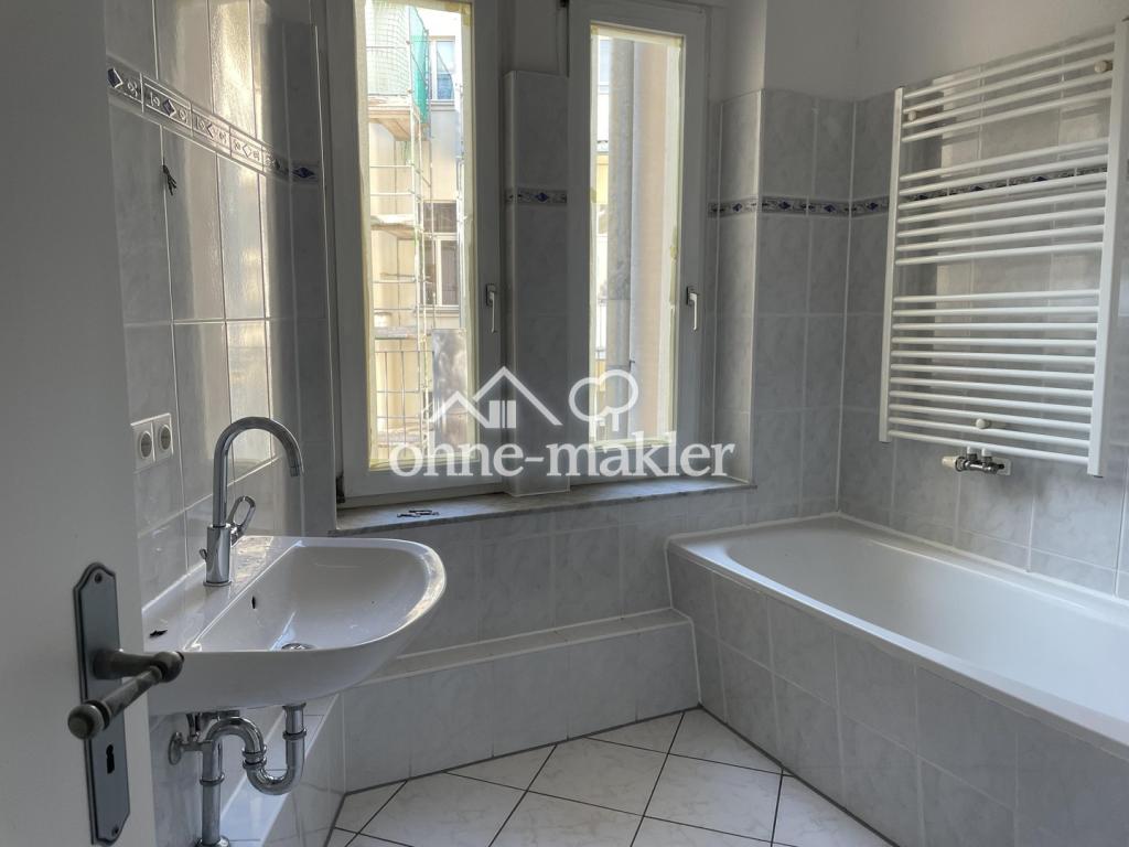 Elegant 5-Room Historic Apartment with 16 m² Sunny Balcony – Available from 01 August 2026 - Foto 5