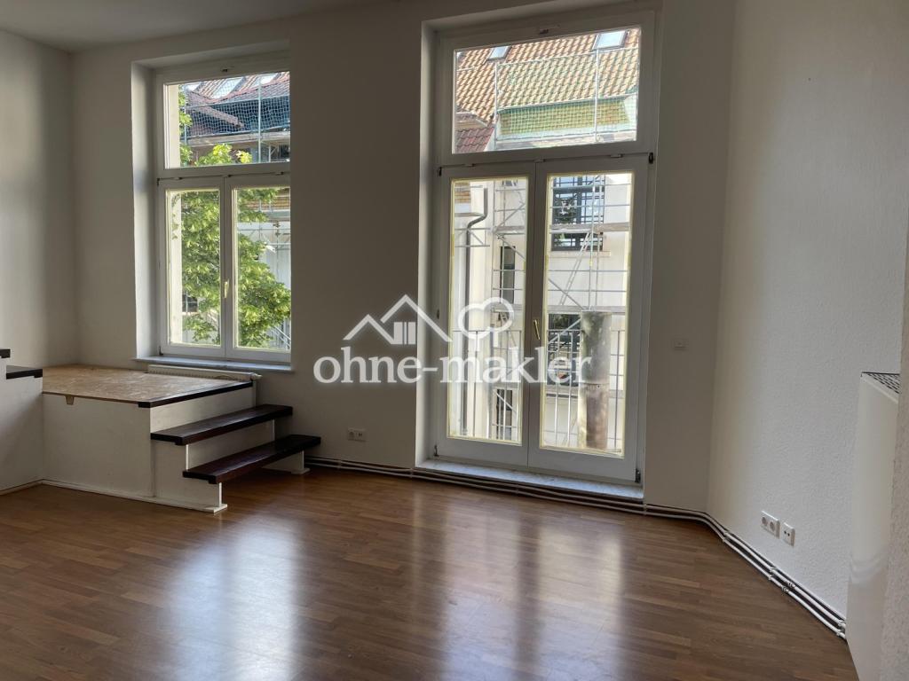 Elegant 5-Room Historic Apartment with 16 m² Sunny Balcony – Available from 01 August 2026 - Foto 1