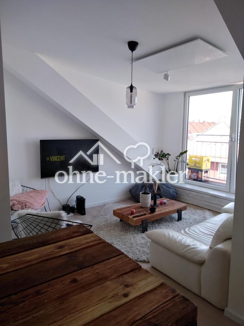 Helle, neuwertige Dachwohnung - Foto 1