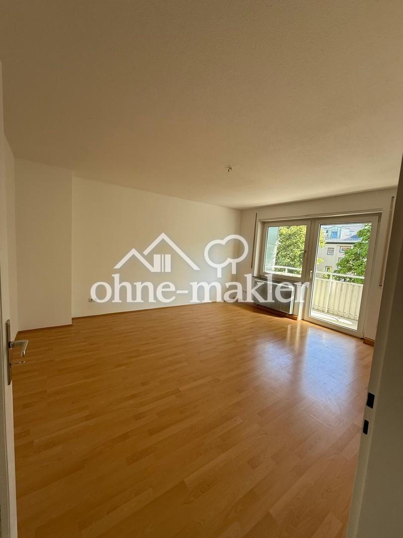 Frisch sanierte 2 Zimme Wohnung mit Küche und sonnigem Balkon - Photo 1