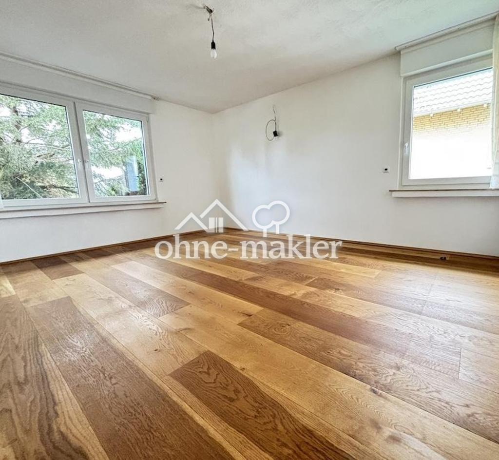 Luxus-EG-Wohnung m. Garten, Einbauküche, Garage und Parkplätzen - Photo 1