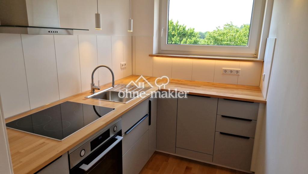 2-ZKB mit Studio-Charakter & Weitblick ins Grüne, Ersteinzug nach Sanierung, Küche, Balkon, Garage - Photo 5