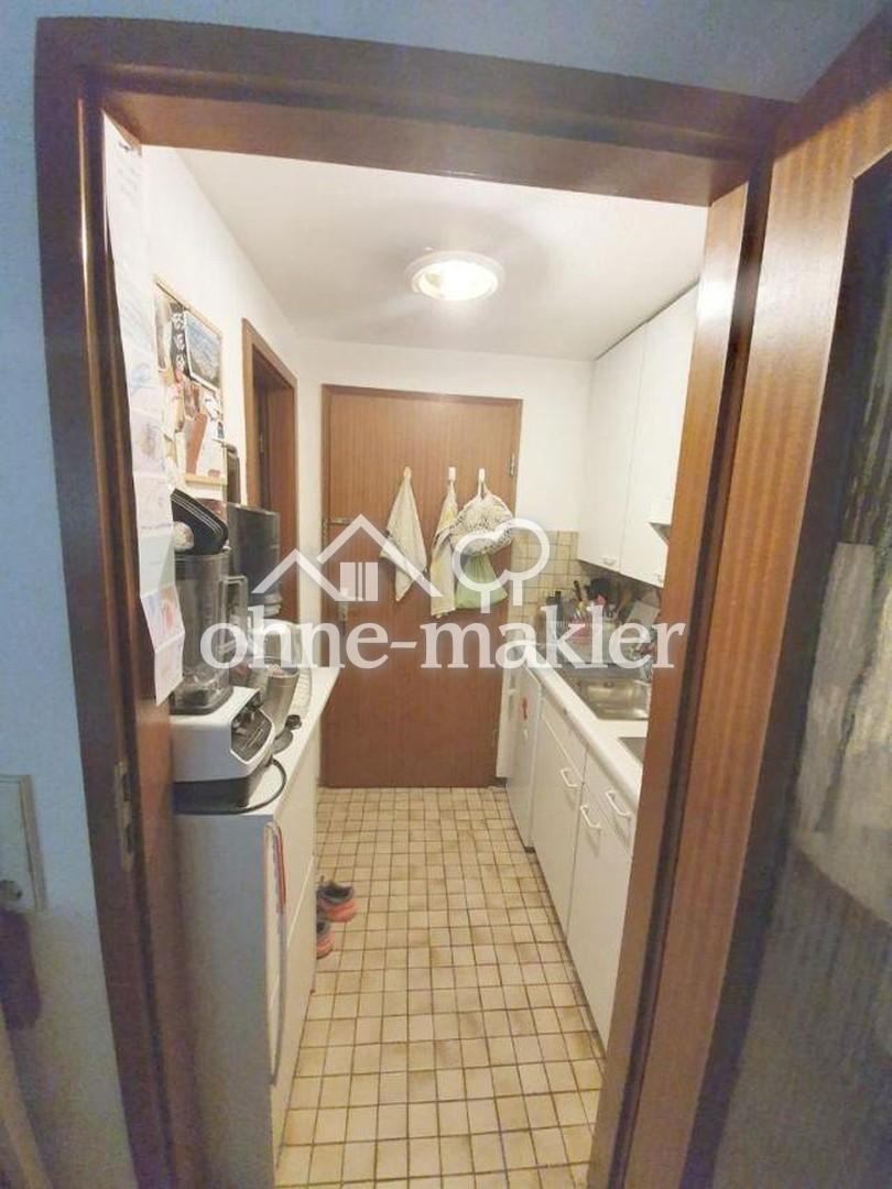 Sehr schöne, helle 1 Zi-Wohnung mit Einbauküche und Autoabstellplatz in Köln - Foto 4