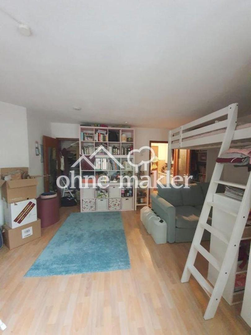 Sehr schöne, helle 1 Zi-Wohnung mit Einbauküche und Autoabstellplatz in Köln - Foto 1