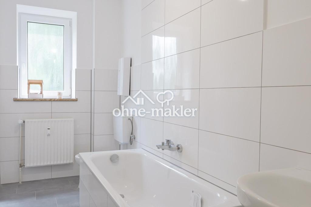 Großzügige 8-Zimmer-Wohnung auf zwei Stockwerken: saniert und bezugsfertig - Foto 2