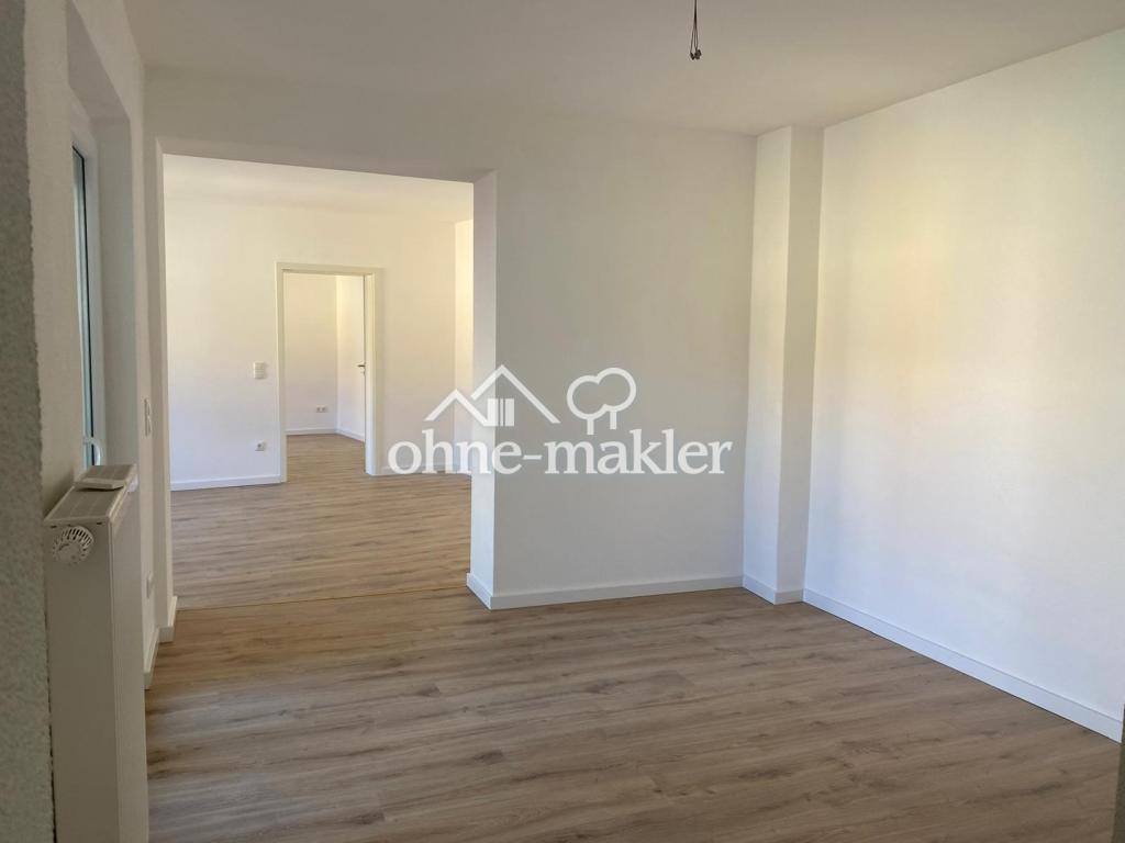 Freundliche 3-Zimmer-Wohnung mit Einbauküche und Balkon in zentraler Lage - Foto 3