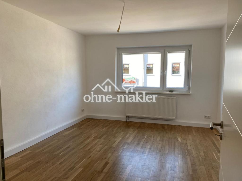 Freundliche 3-Zimmer-Wohnung mit Einbauküche und Balkon in zentraler Lage - Foto 5