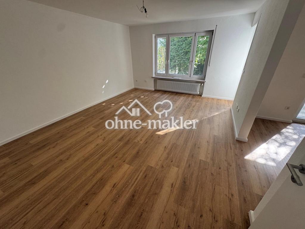 neu sanierte Wohnung im Hochparterre mit privater, grüner uneinsehbarer Gartenoase - Photo 1