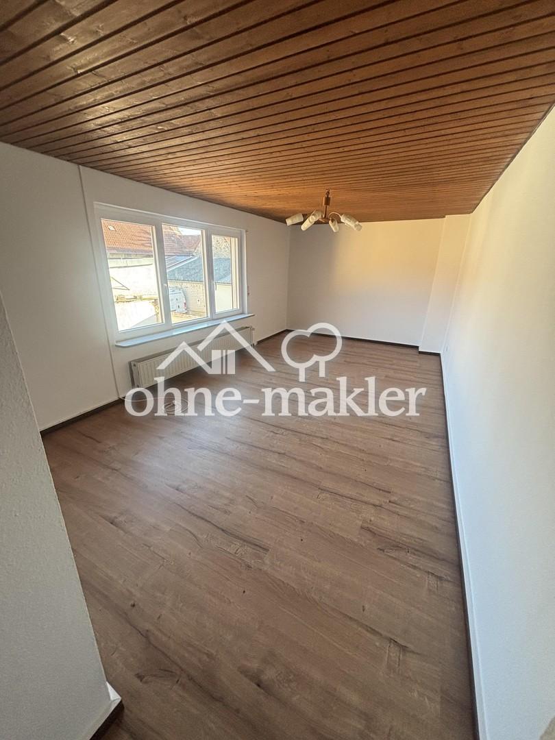 Freistehende Einfamilienhaus in Worms Heppenheim mit Hof in Garage - Foto 1