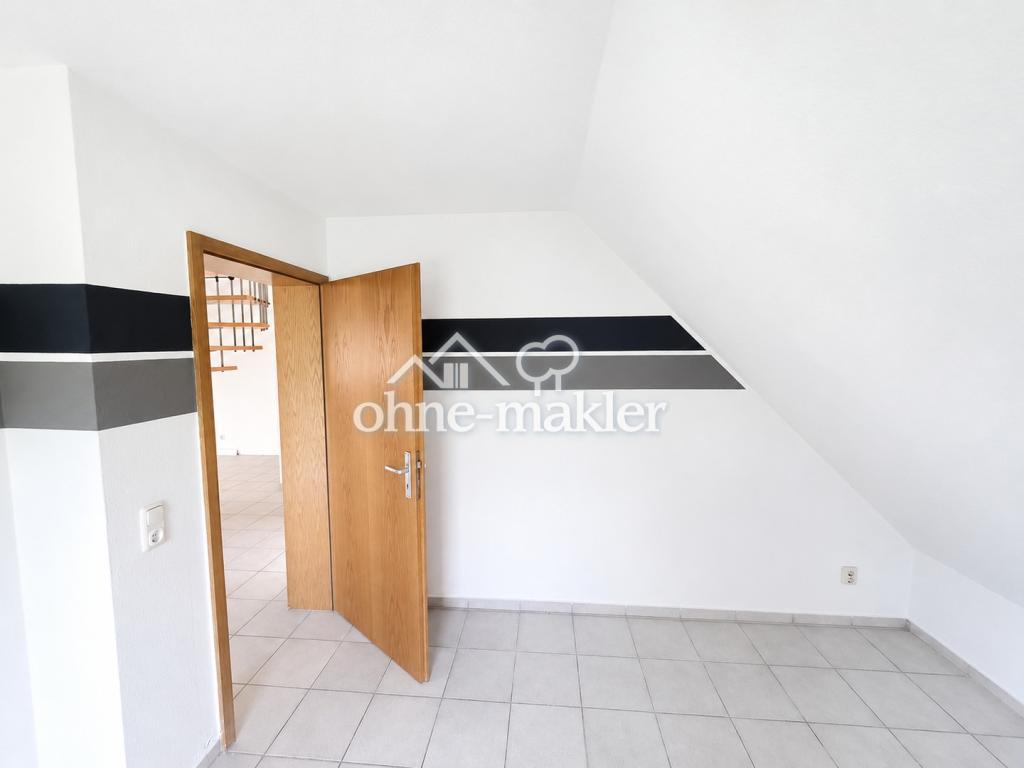 3-Zimmer-Dachgeschosswohnung mit Balkon & Stellplatz - Foto 3