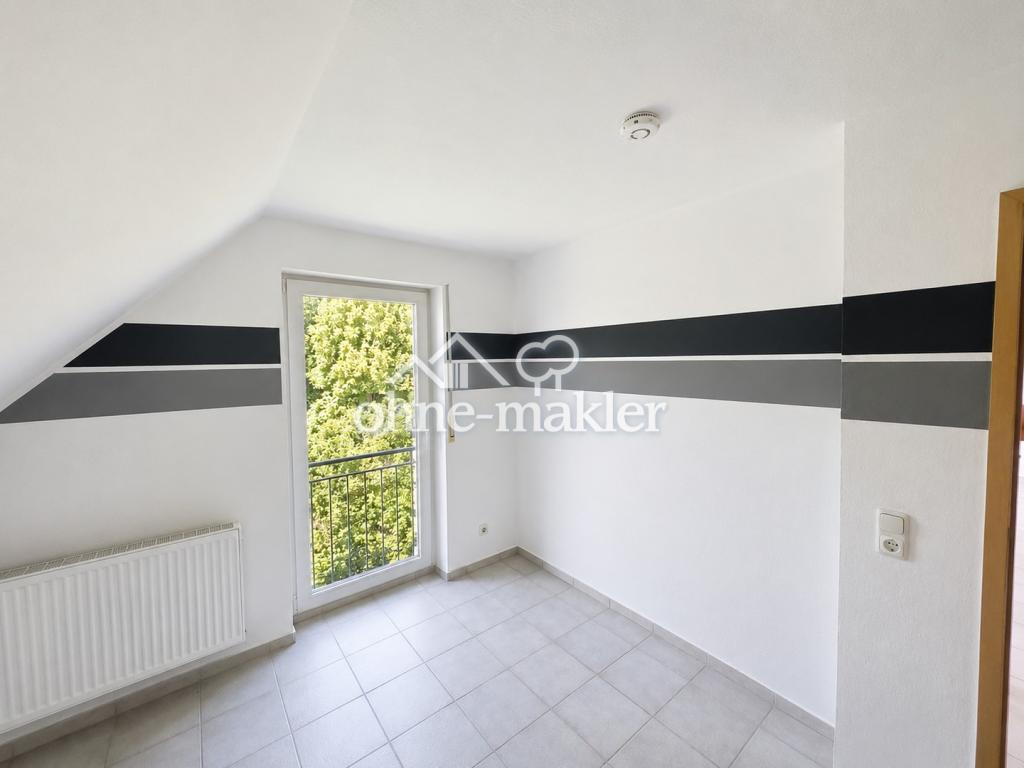 3-Zimmer-Dachgeschosswohnung mit Balkon & Stellplatz - Foto 4