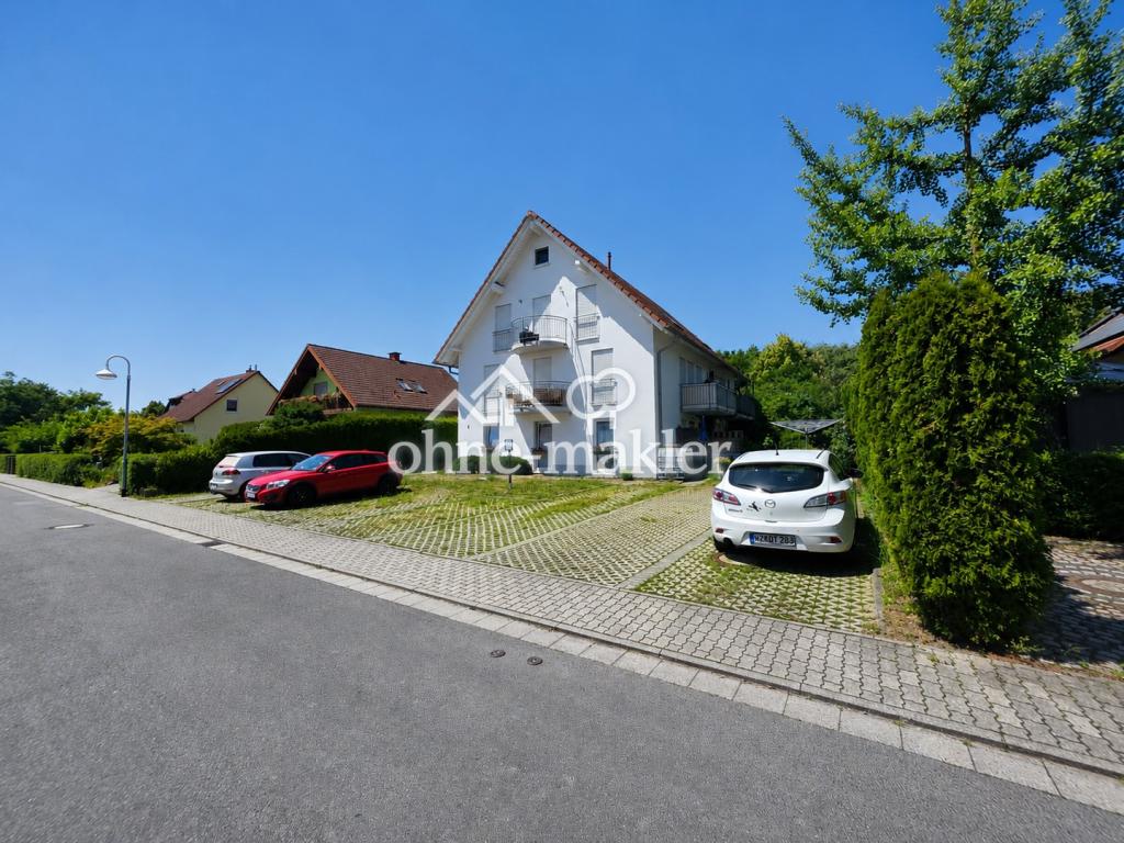 3-Zimmer-Dachgeschosswohnung mit Balkon & Stellplatz - Foto 1
