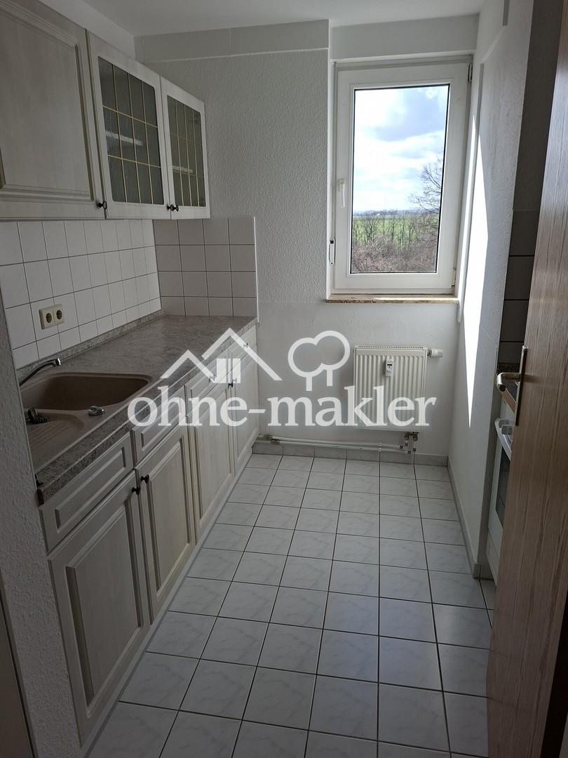 Helle Wohnung mit großem Balkon und Stellplatz – Albert-Schweitzer-Siedlung 7b, Glauchau - Foto 1