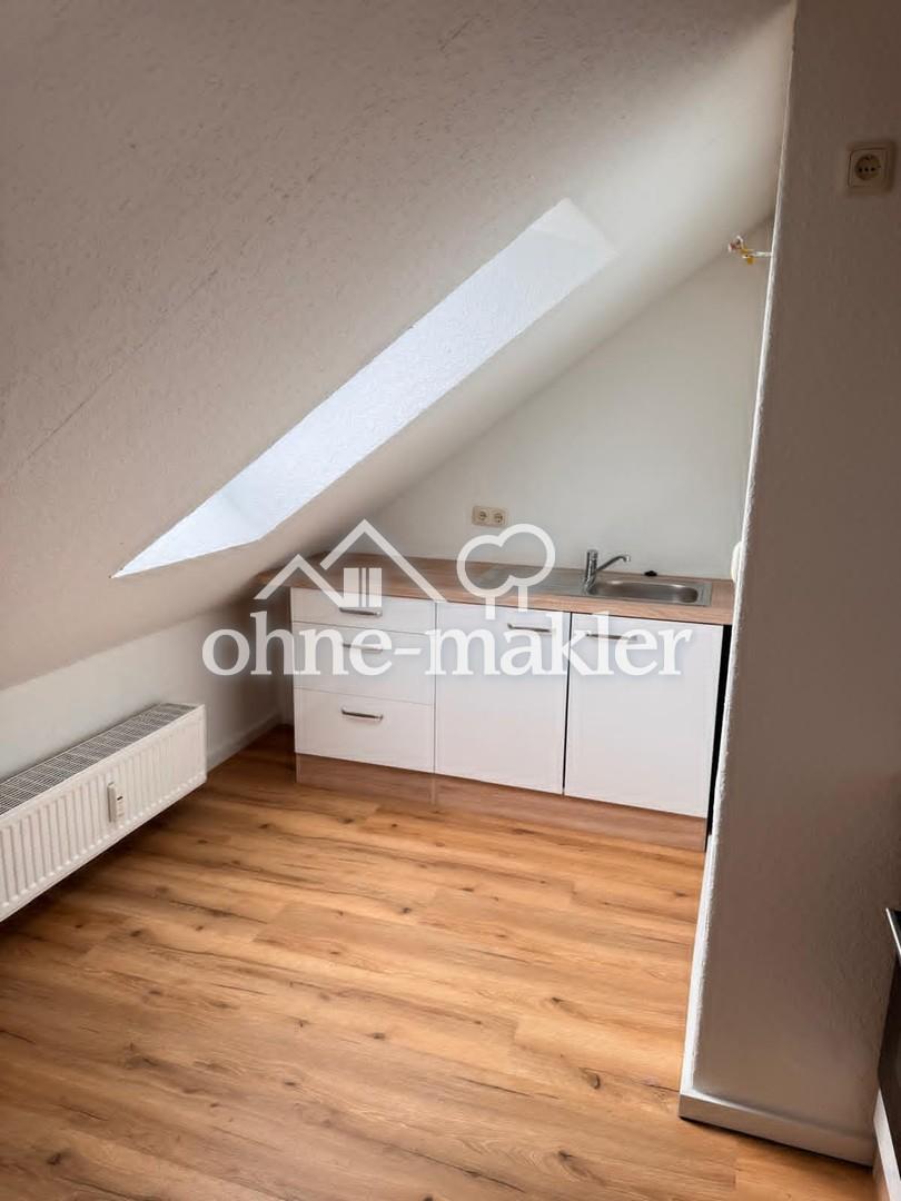 Frisch sanierte 3-Zimmer Dachgeschosswohnung - Photo 3