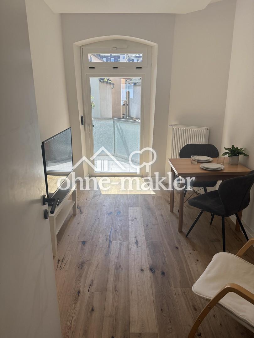 WG-Zimmer (Frisch renoviert) mit Balkon, Top-Ausstattung & Gemeinschafts-Lounge - Photo 2