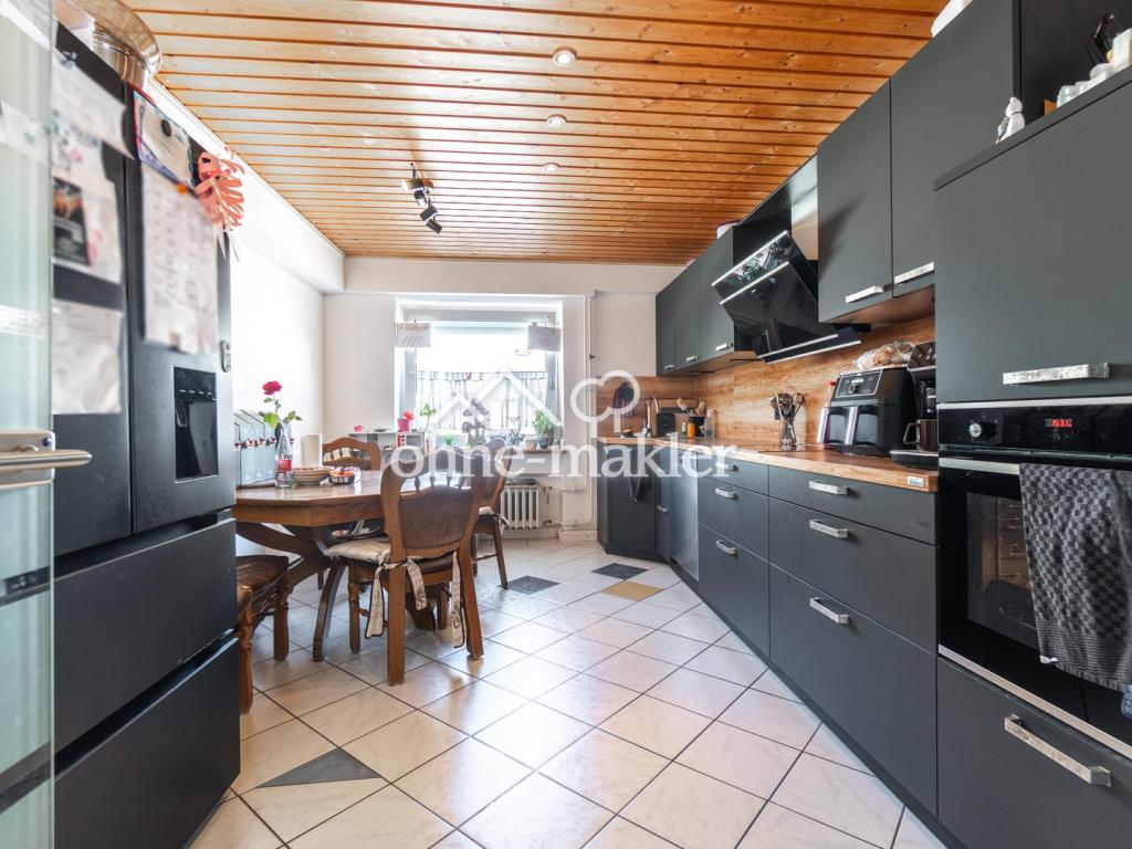 Großzügige, helle 5-Zimmer-Wohnung mit 161 m², Balkon & Stellplatz in attraktiver Lage - Photo 5