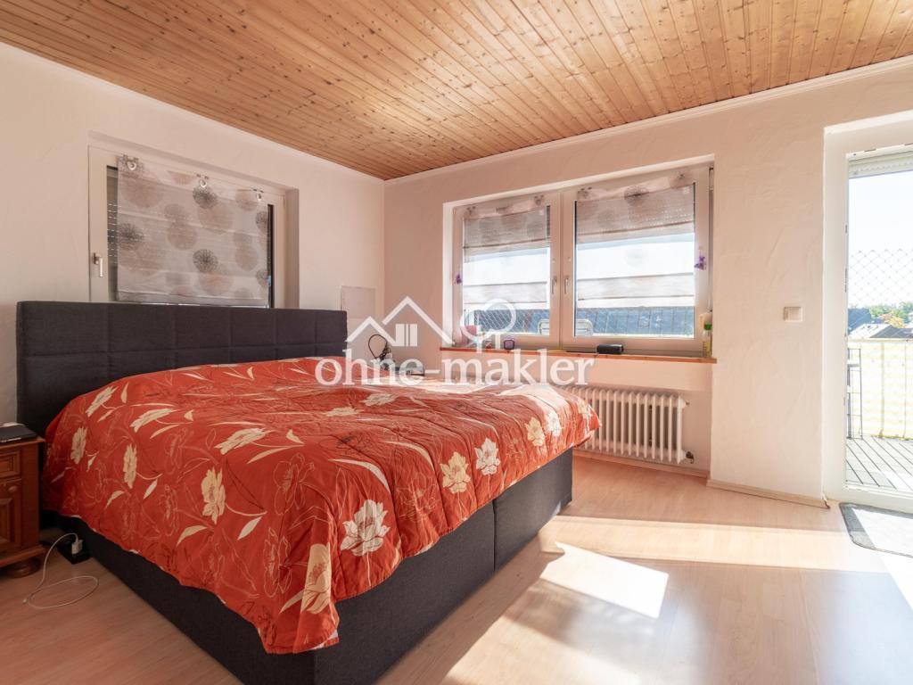Großzügige, helle 5-Zimmer-Wohnung mit 161 m², Balkon & Stellplatz in attraktiver Lage - Photo 4