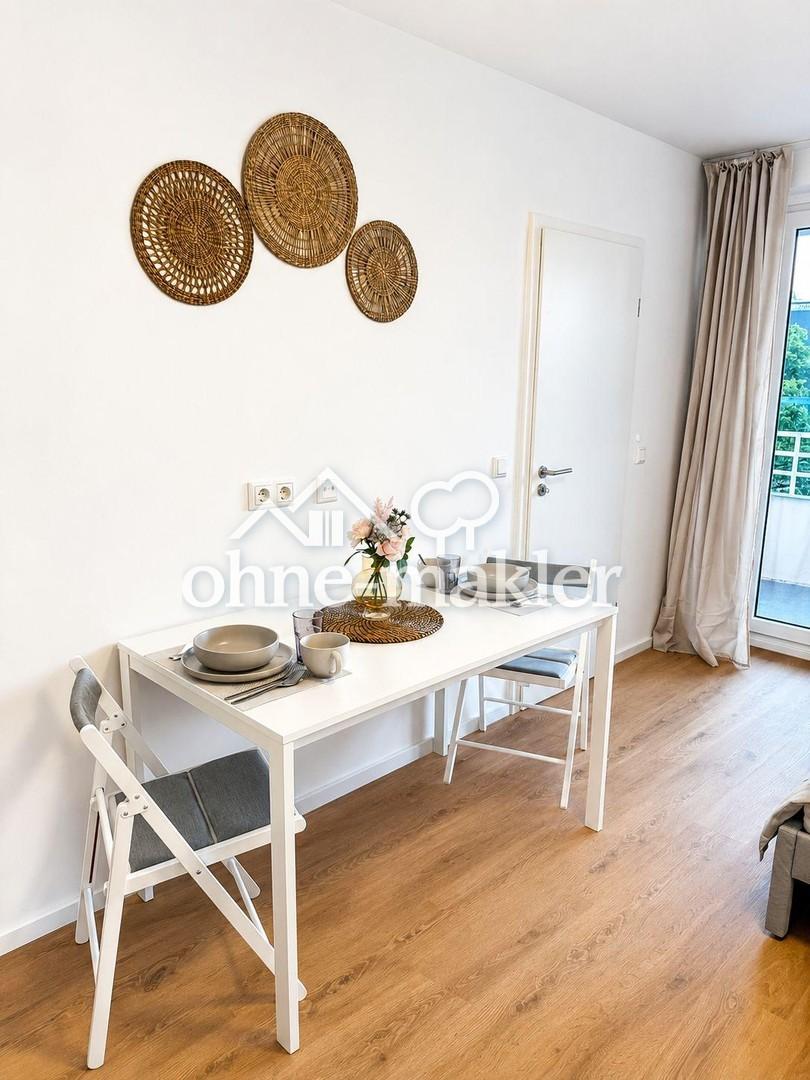 Erstbezug nach Sanierung – Modern möbliertes 1-Zimmer-Apartment mit Balkon in Top-Lage - Foto 1