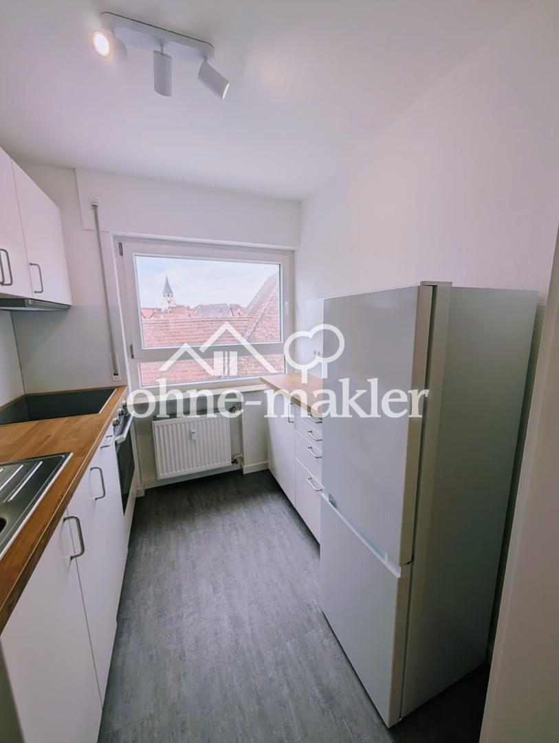 Helle 2-Zimmer Dachgeschosswohnung mit neuer Einbauküche und Tageslichtbad in Mühlacker/Lienzingen - Photo 2