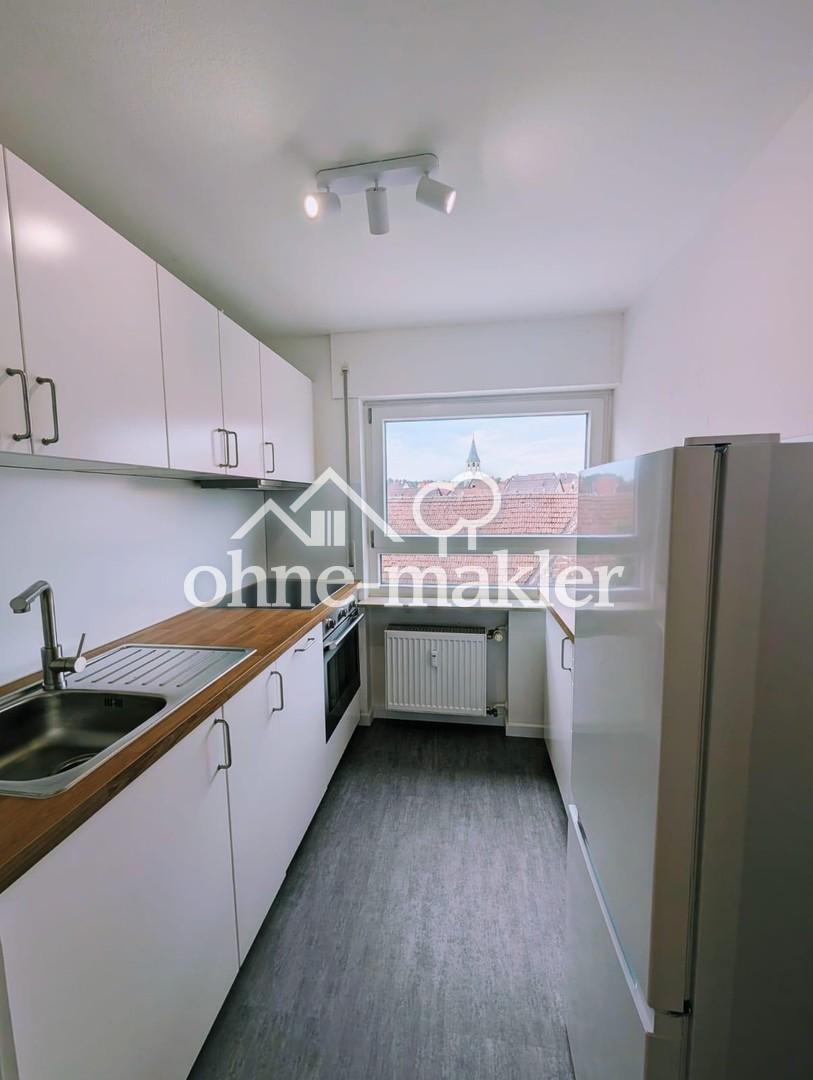 Helle 2-Zimmer Dachgeschosswohnung mit neuer Einbauküche und Tageslichtbad in Mühlacker/Lienzingen - Photo 1