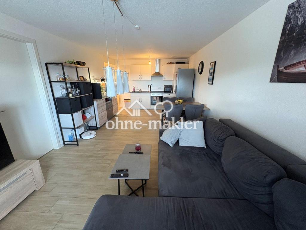 Neuwertige und helle 2,5 Zimmer Wohnung mit großer Terrasse und Einbauküche - Photo 1