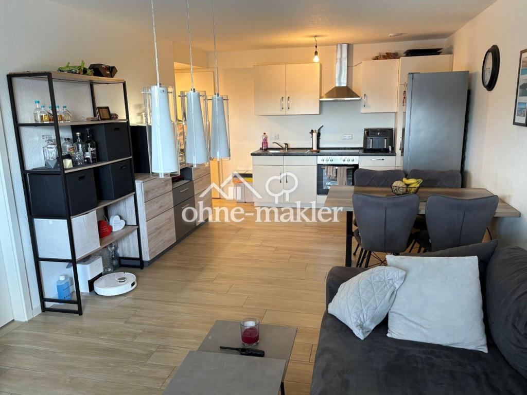 Neuwertige und helle 2,5 Zimmer Wohnung mit großer Terrasse und Einbauküche - Photo 2