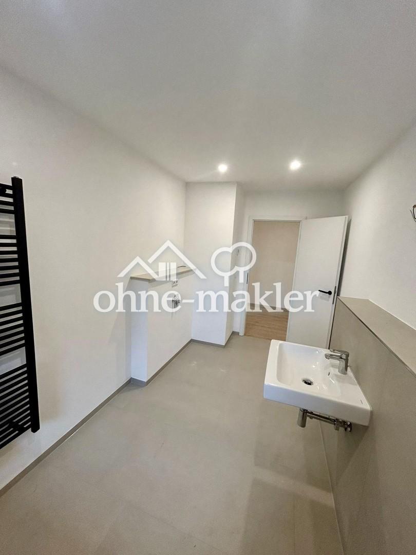 3-Raum DG-Wohnung mit neuer Einkauküche in Meerane - Erstbezug hochwertig saniert - Photo 3