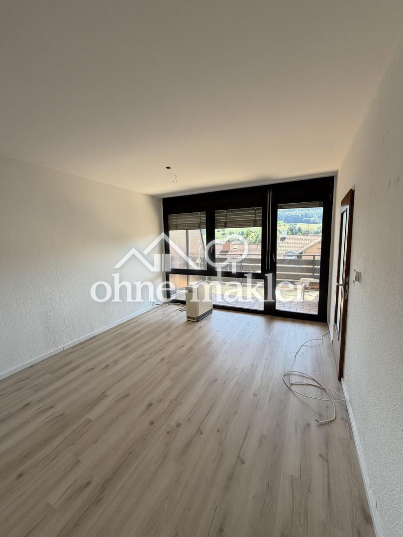Frisch renovierte 4-Zimmer-Wohnung mit Balkon und herrlichem Ausblick in Wald-Michelbach - Foto 1