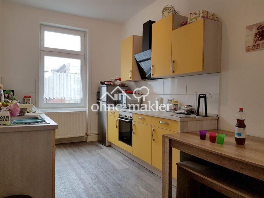 Hochwertig sanierte Altbau-Wohnung mit Einbauküche und Tageslichtbad - Foto 1