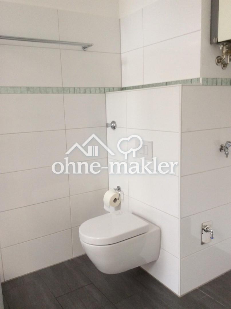 Hochwertig sanierte Altbau-Wohnung mit Einbauküche und Tageslichtbad - Foto 3