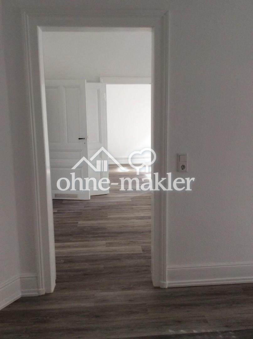 Hochwertig sanierte Altbau-Wohnung mit Einbauküche und Tageslichtbad - Foto 5