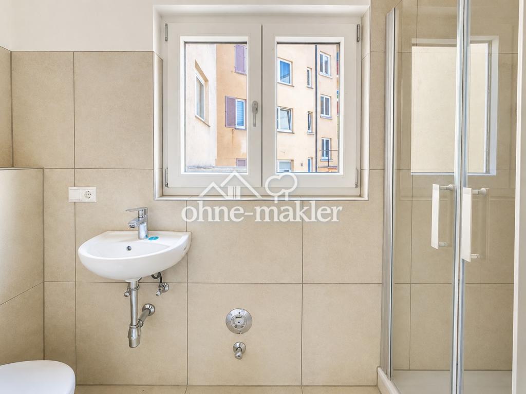 Frisch modernisierte 1-Zimmer-Wohnung mit Balkon und Klimaanlage - Photo 1