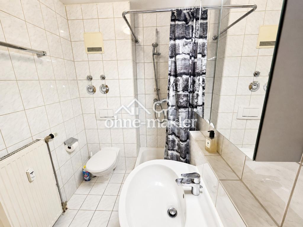 Schöne, renovierte, teilmöblierte 2-Zimmer Wohnung in zentraler, ruhiger Lage - Photo 4