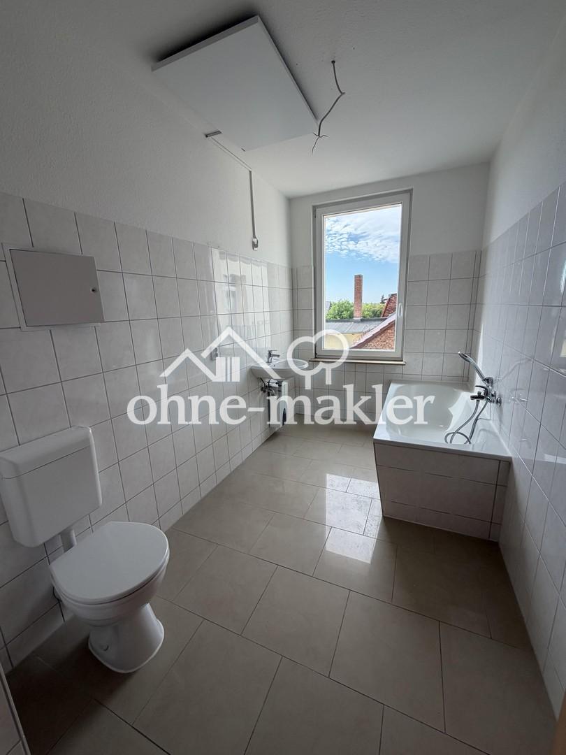 3,5 ZW | 85 m² | 2 Bäder | Einbauküche & Balkon | renoviert | WG-geeignet - Foto 4