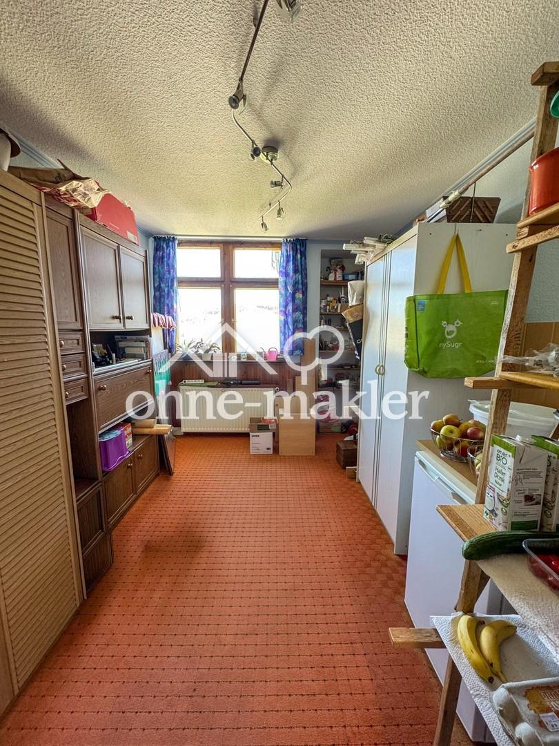 Familientraum: Gepflegte 6ZKB mit zwei Bädern, Garten, Kellerraum, Bus-Haltestelle - Foto 4