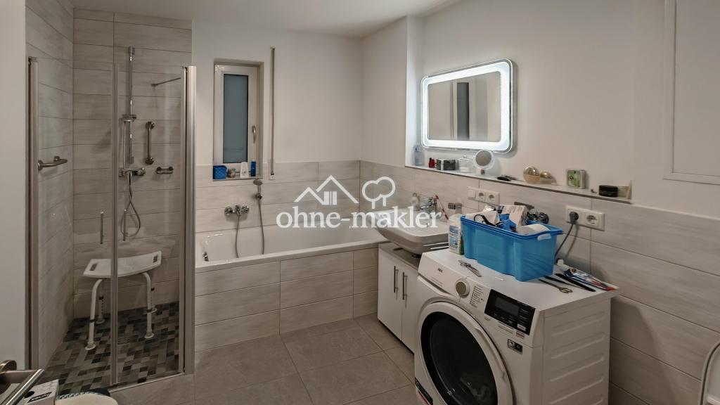 Modernes Wohnen in Burglengenfeld: 2-Zimmer-Wohnung mit EBK und Balkon - Photo 4