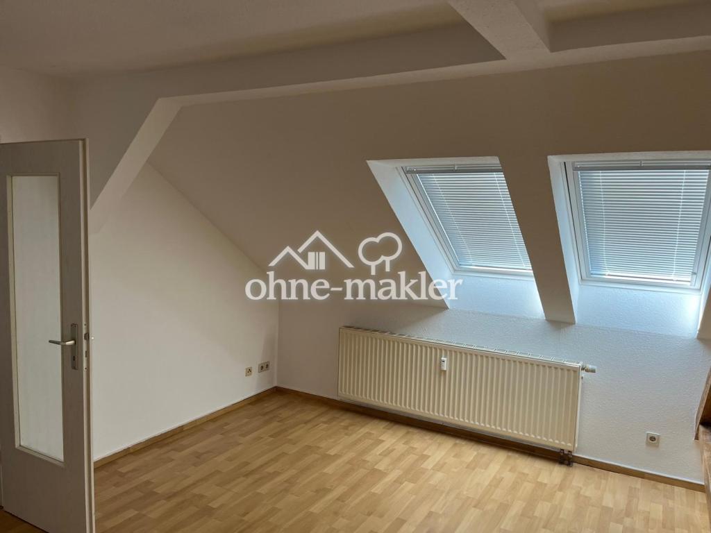 Lichtdurchflutete Dachgeschosswohnung mit Charme – Wohnen im beliebten Leipzig-Kleinzschocher - Photo 4
